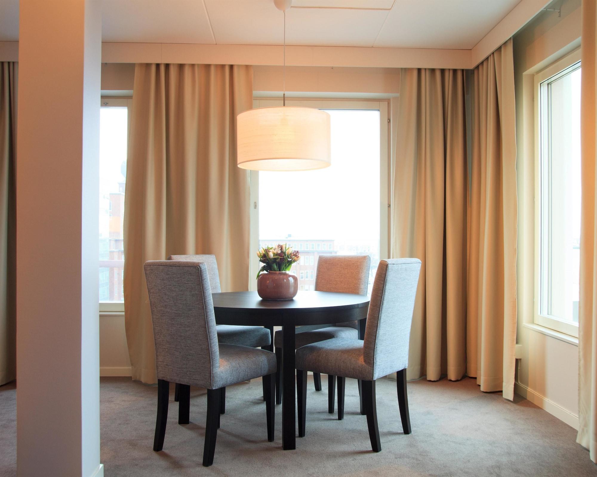 Best Western Plus Hotel Plaza Västerås Екстериор снимка